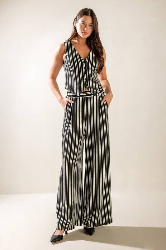 FJ1179 A Striped knit pant with elasticized waist and wide leg.